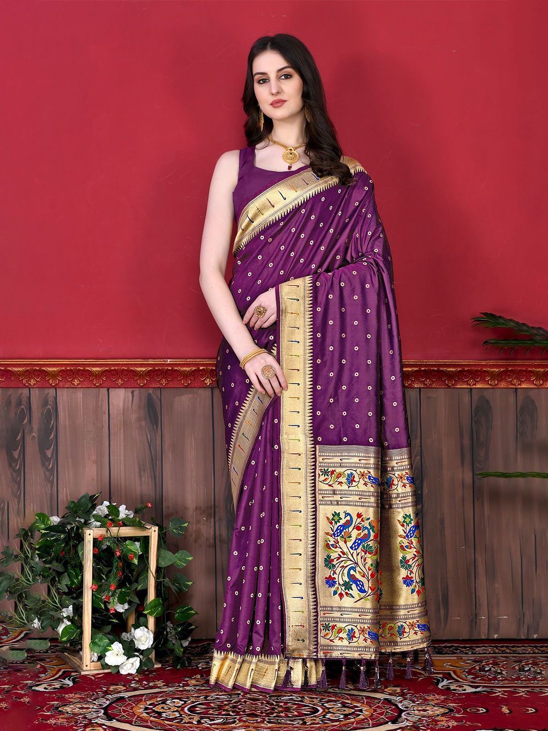 

ZILVIRA Woven Design Zari Pure Silk Paithani Saree, Purple