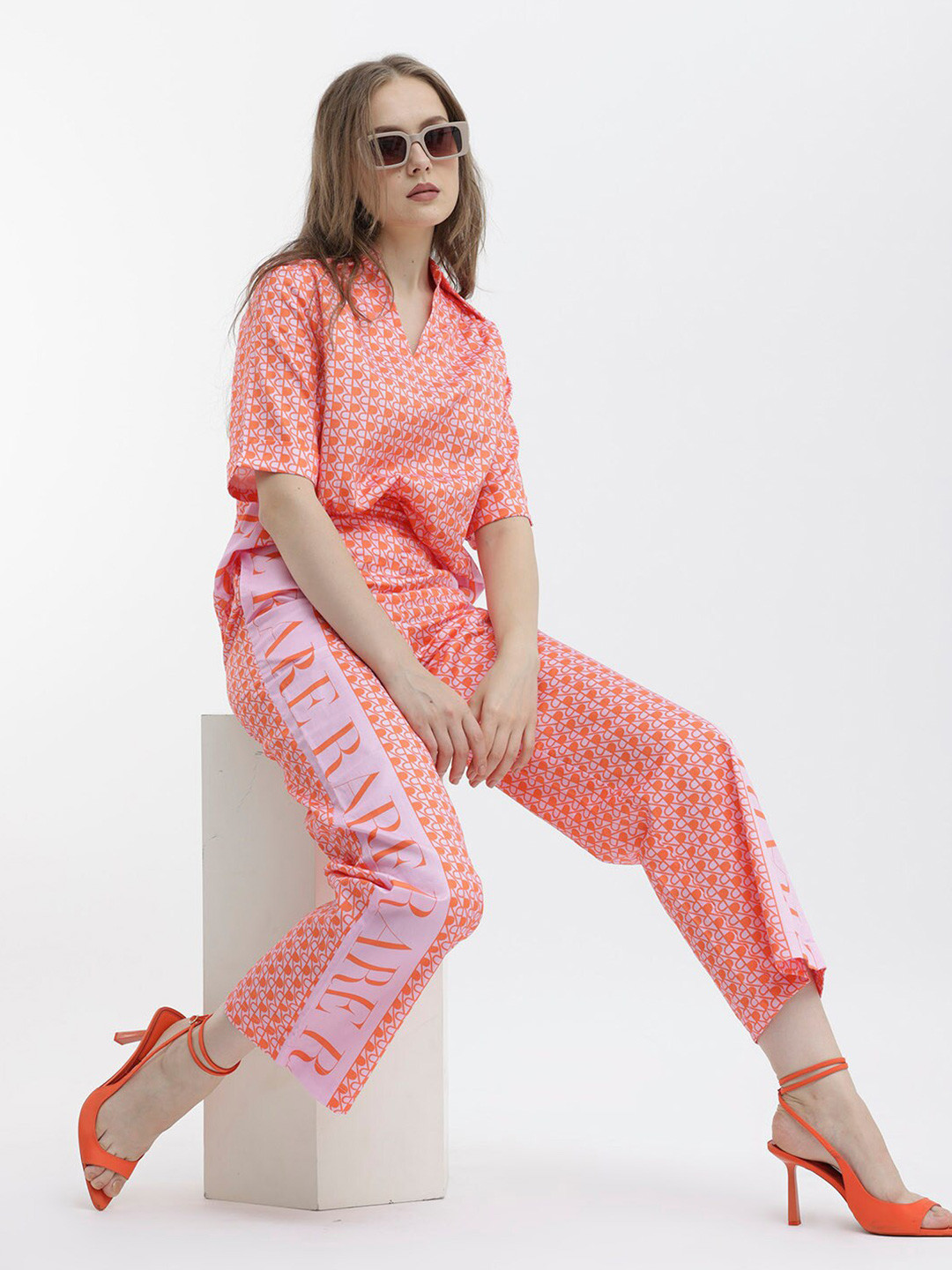 

RAREISM Women Typography Printed Mid-Rise Cotton Trousers, Pink