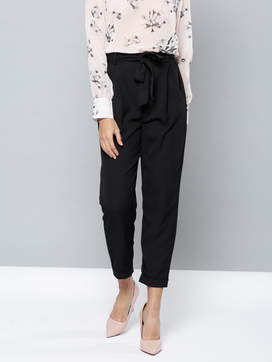 

Besiva Women Black Regular Fit Solid Peg Trousers