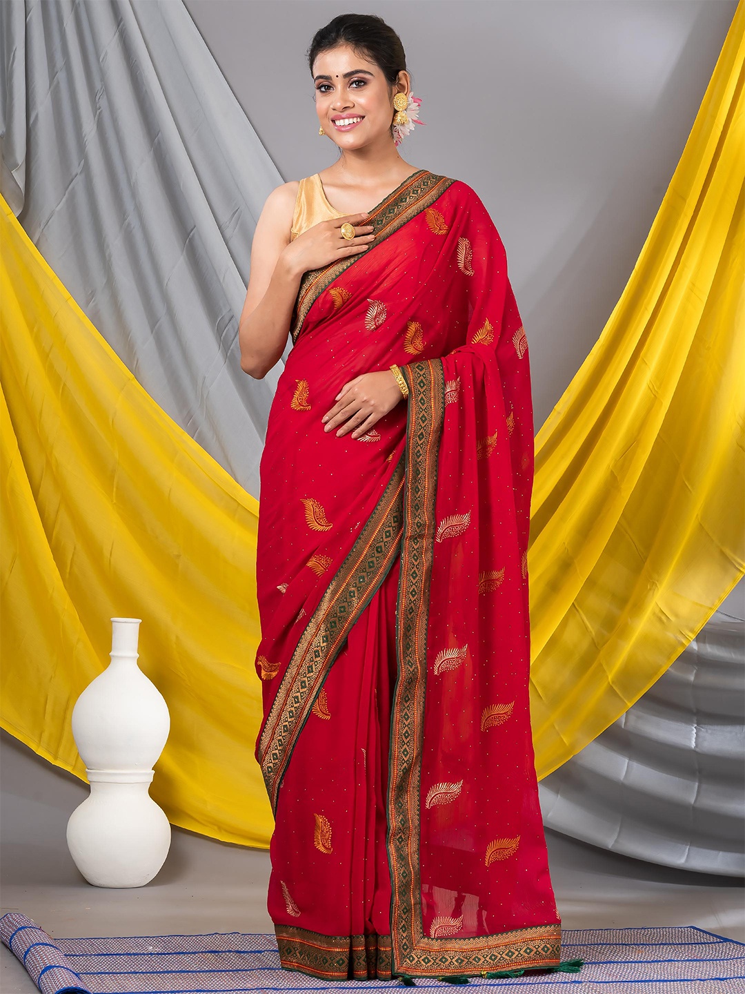 

MAHALASA Ethnic Motifs Embroidered Pure Georgette Zari Saree, Red
