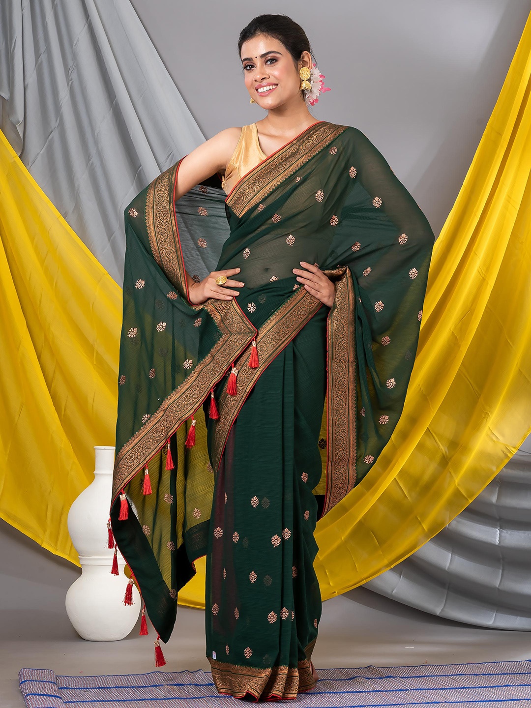 

MAHALASA Ethnic Motifs Embroidered Zari Pure Chiffon Saree, Olive