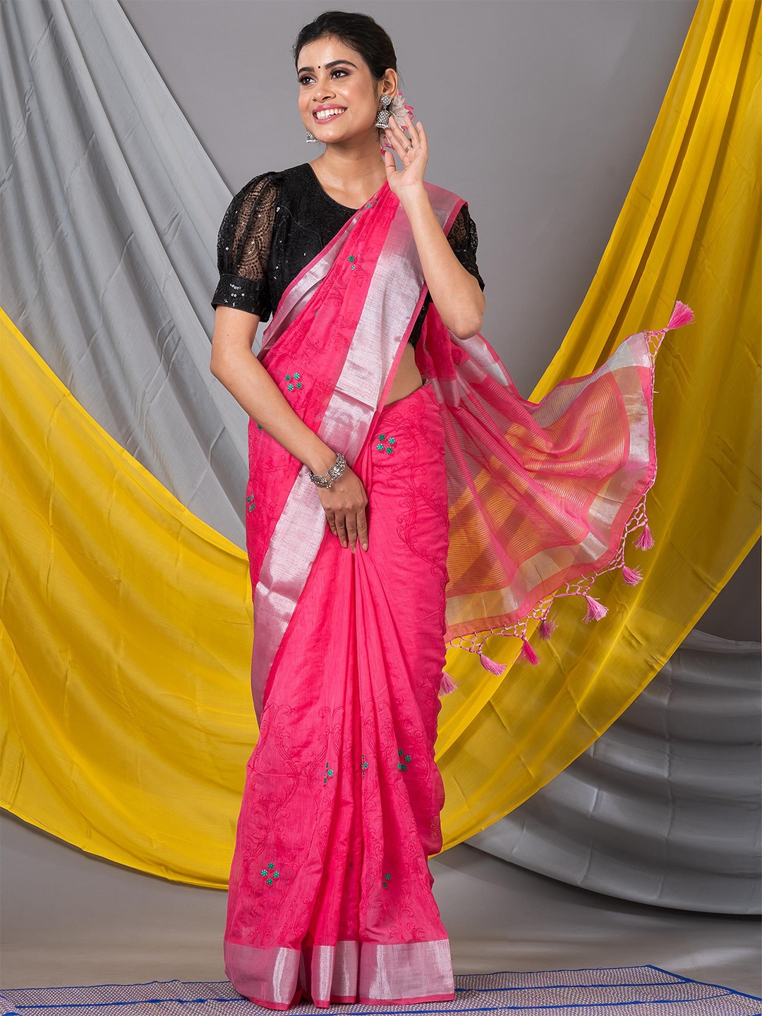 

MAHALASA Floral Embroidered Zari Saree, Red
