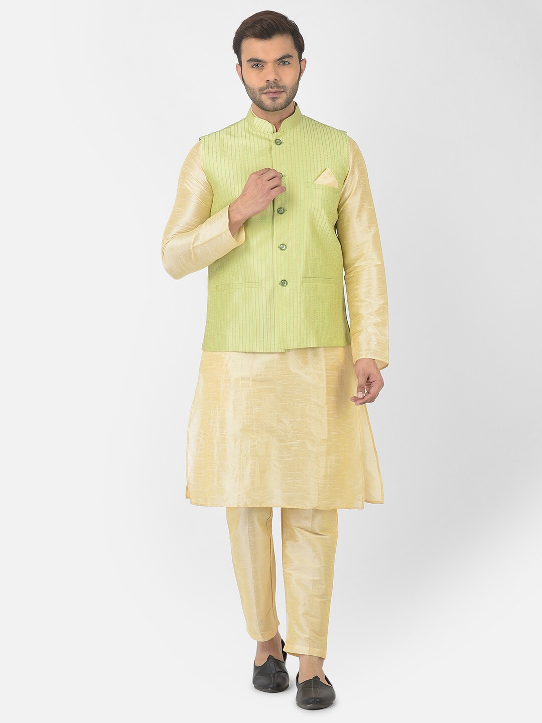 

DEYANN Mandarin Collar Kurta With Pyjama & Nehru Jacket, Green