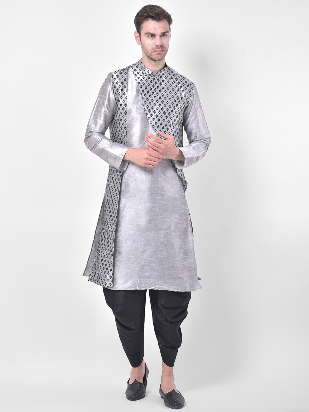 

DEYANN Ethnic Motifs Woven Design Band Collar A-Line Kurta With Dhoti Pants, Silver