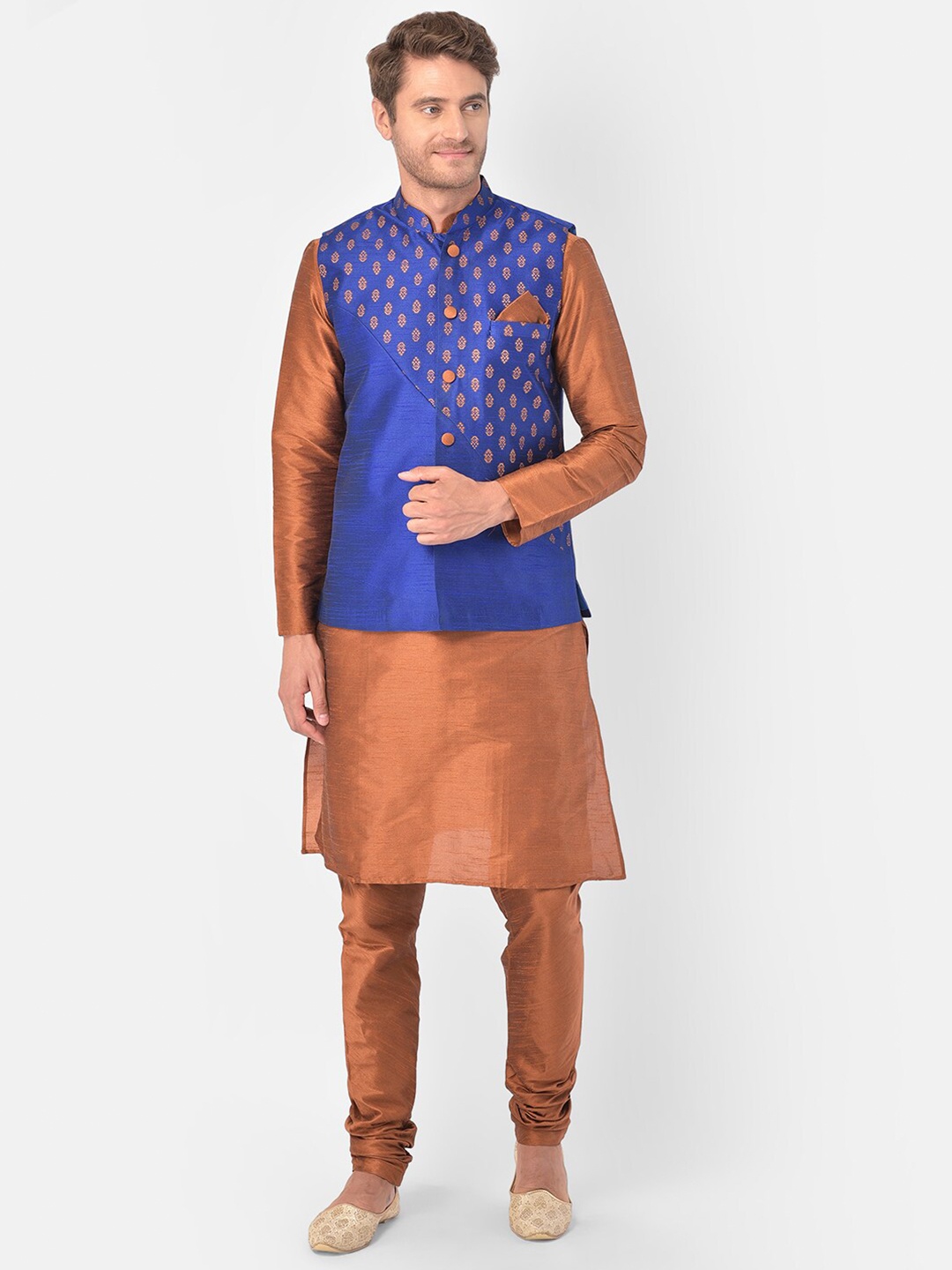 

DEYANN Ethnic Motifs Regular Kurta with Pyjamas & Nehru Jacket, Copper