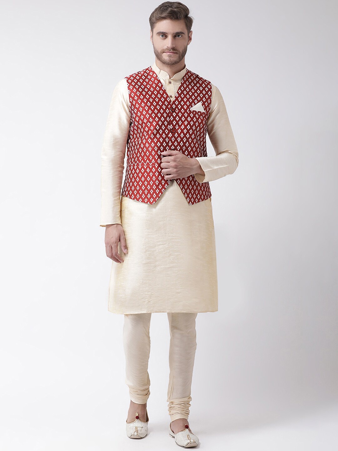 

DEYANN Mandarin Collar Ethnic Motifs Printed Kurta With Pyjamas And Nehru Jacket, Cream