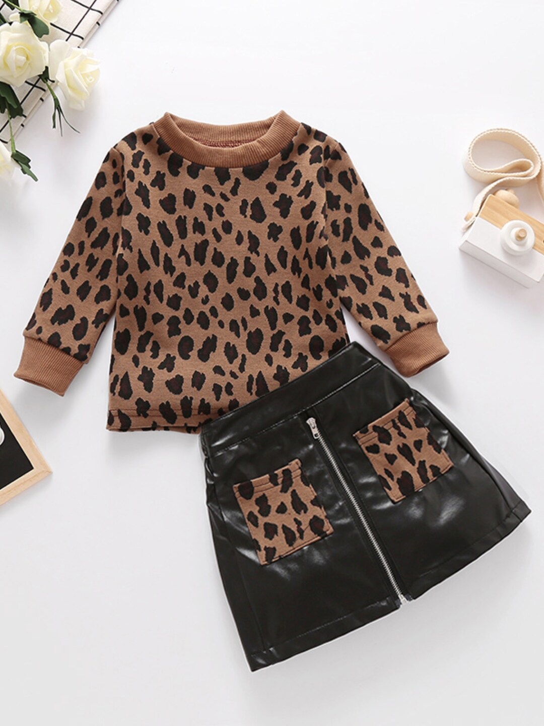 

StyleCast Girls Brown & Black Abstract Printed Top With Shorts