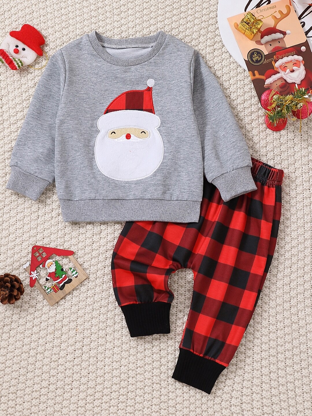 

StyleCast Infant Girls Grey Santa Claus Printed Pure Cotton Top with Trousers