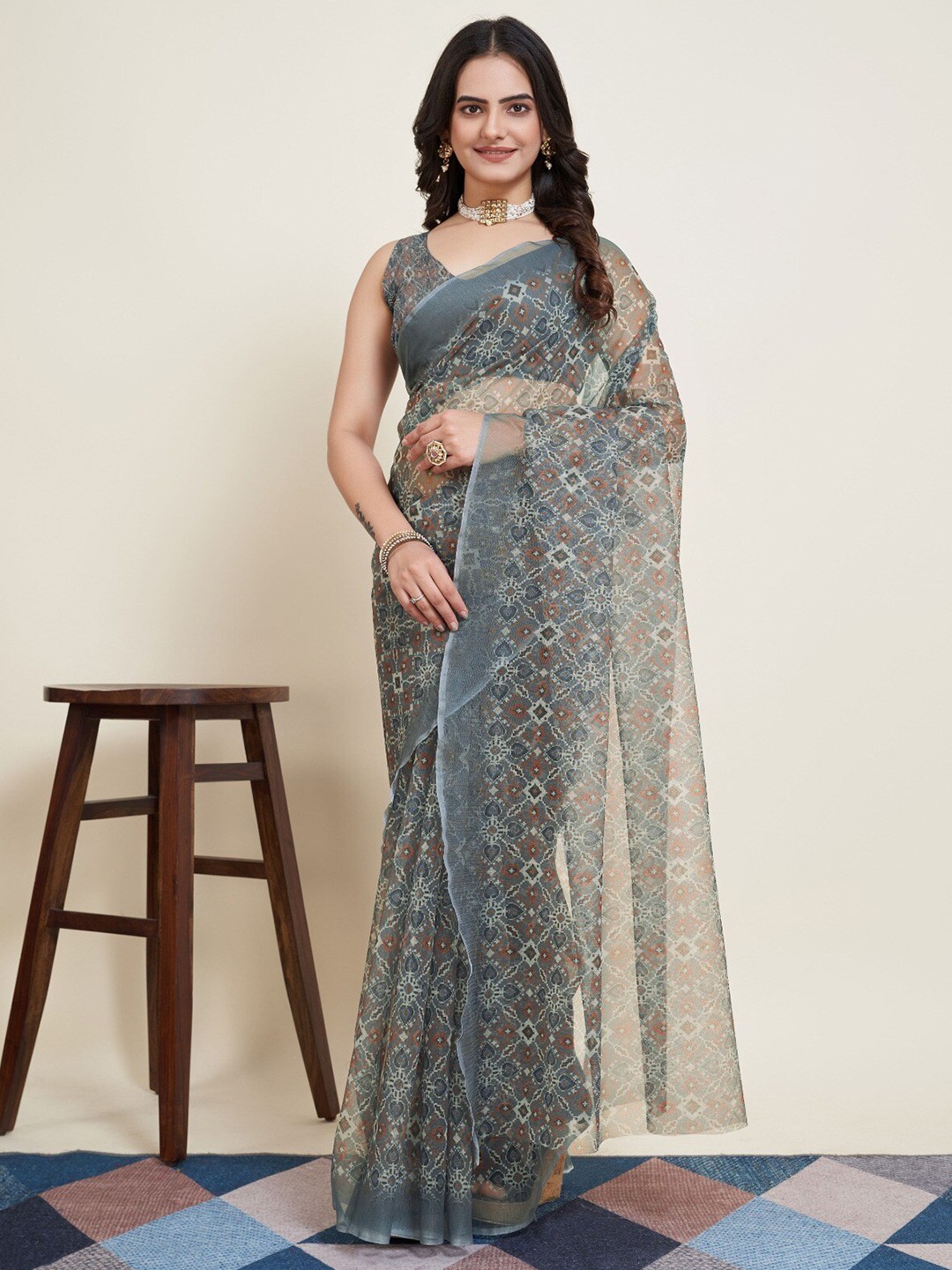 

risila Geometric Printed Pure Georgette Saree, Grey