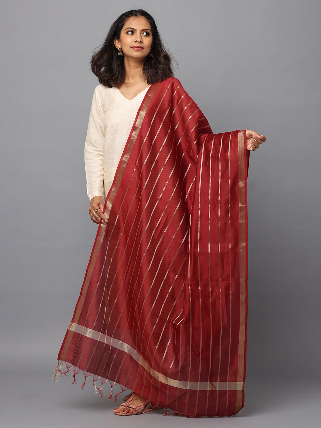 

HELLA FASHIONS Striped Banarasi Silk Dupatta, Maroon