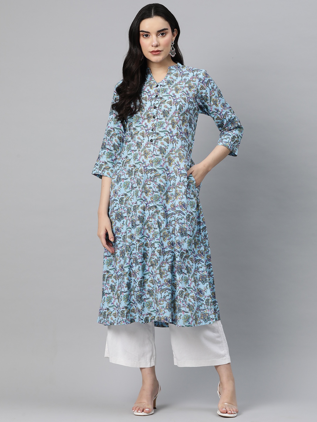 

Ayaany Women Floral Printed Kurta, Turquoise blue