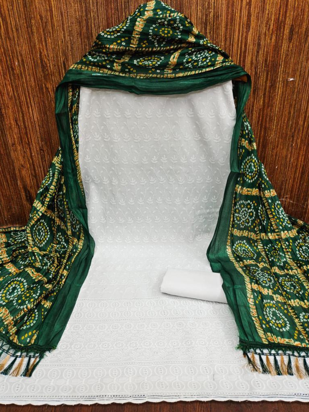 

ZEEPKART Ethnic Motifs Embroidered Unstitched Dress Material, Green
