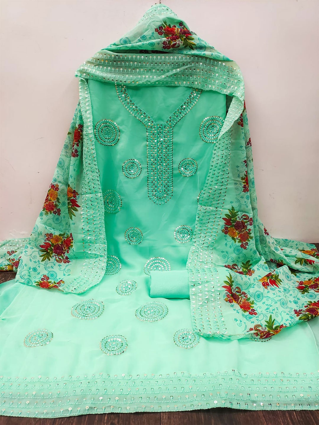 

ZEEPKART Ethnic Motifs Embroidered Sequinned Detailed Organza Unstitched Dress Material, Green