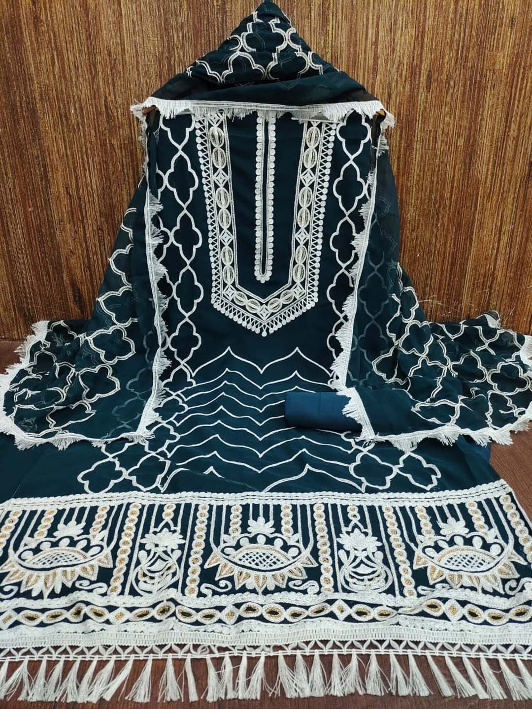 

ZEEPKART Ethnic Motifs Embroidered Thread Work Unstitched Dress Material, Green