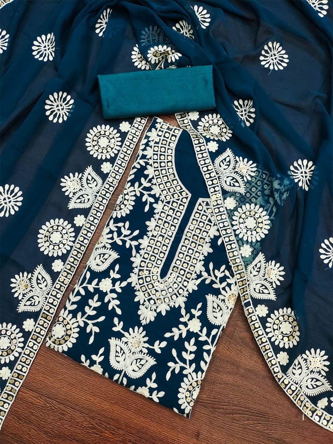

ZEEPKART Floral Embroidered Unstitched Dress Material, Teal