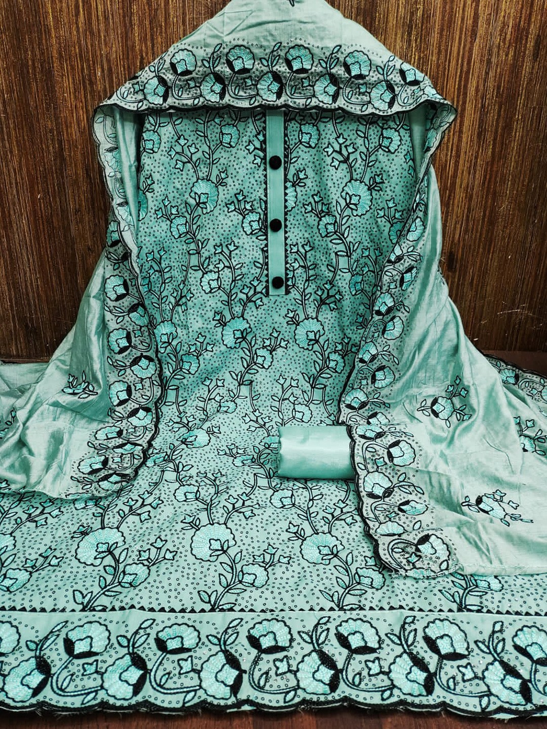 

ZEEPKART Floral Embroidered Unstitched Dress Material, Green