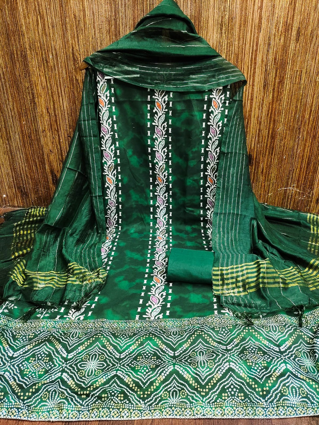 

ZEEPKART Embroidered Unstitched Dress Material, Green