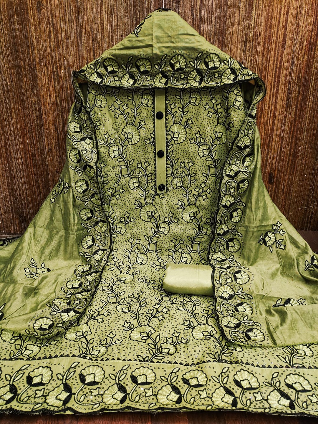 

ZEEPKART Embroidered Unstitched Dress Material, Green