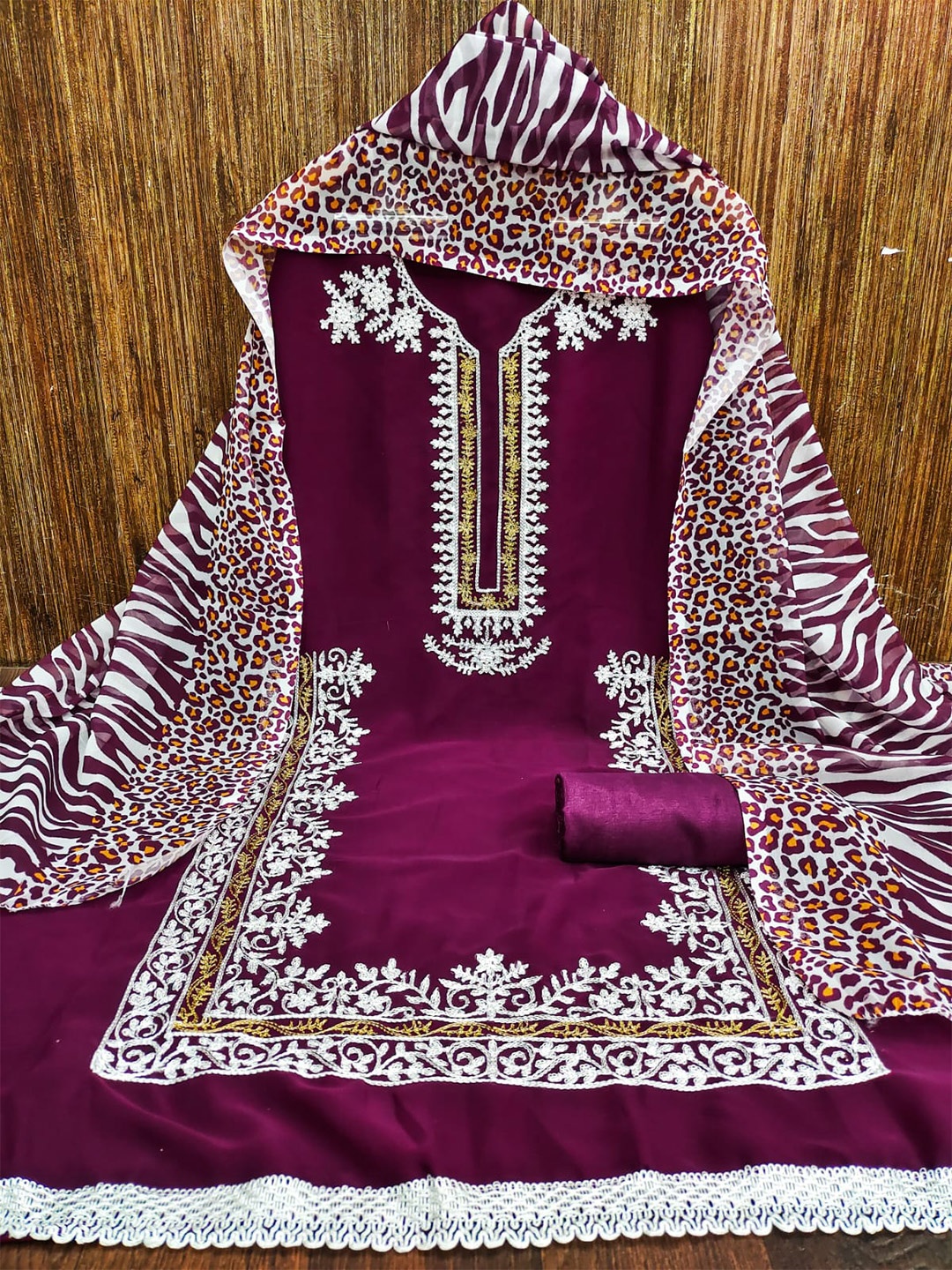 

ZEEPKART Floral Embroidered Unstitched Dress Material, Purple