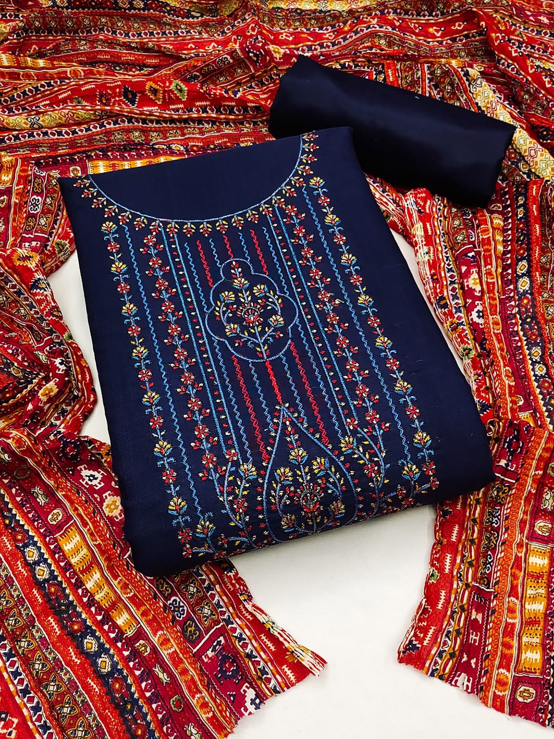 

ZEEPKART Floral Embroidered Unstitched Dress Material, Blue