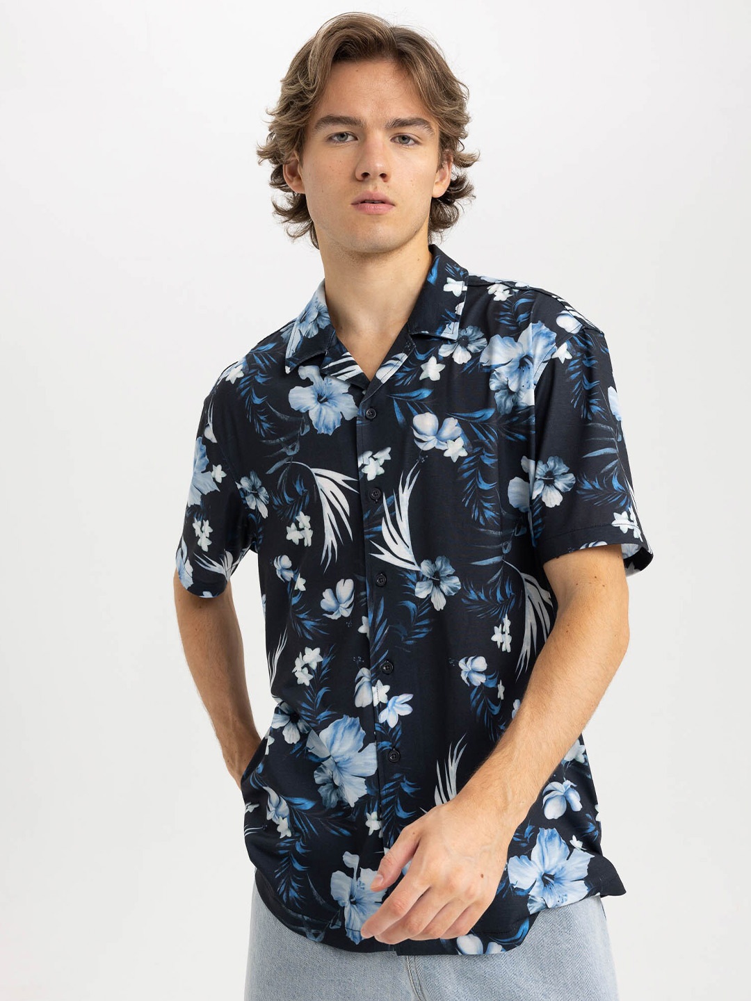 

DeFacto Floral Printed Casual Shirt, Navy blue
