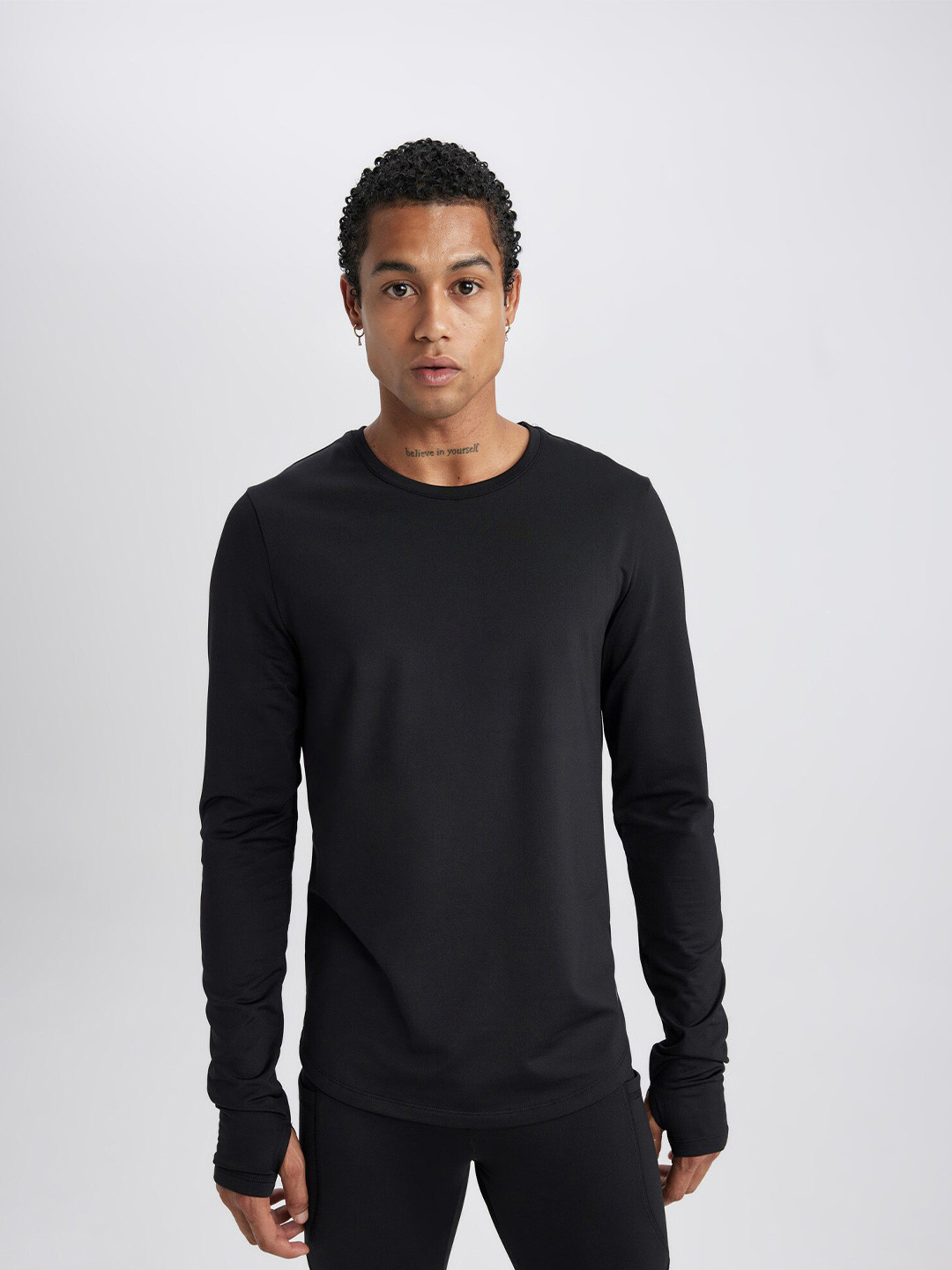 

DeFacto Round Neck Full Sleeves Applique Casual T-shirt, Na