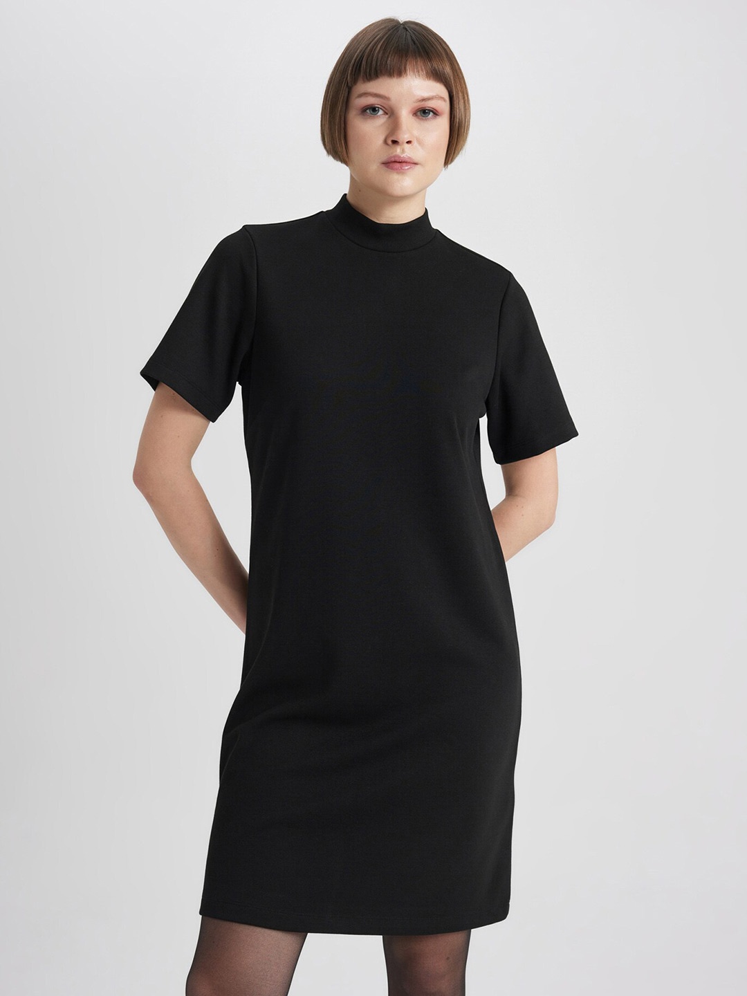 

DeFacto Solid T-shirt Dress, Na