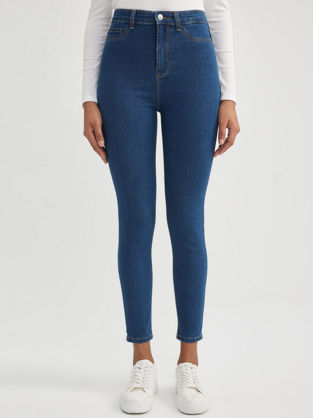 

DeFacto Women Mid-Rise Cropped Stretchable Trousers, Blue