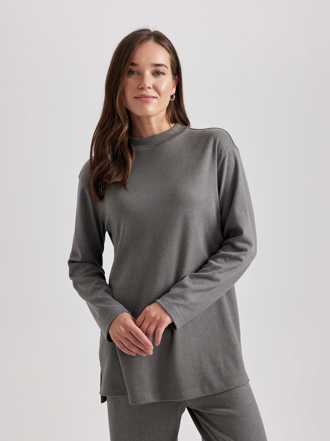 

DeFacto Round Neck Longline Casual T-shirt, Grey