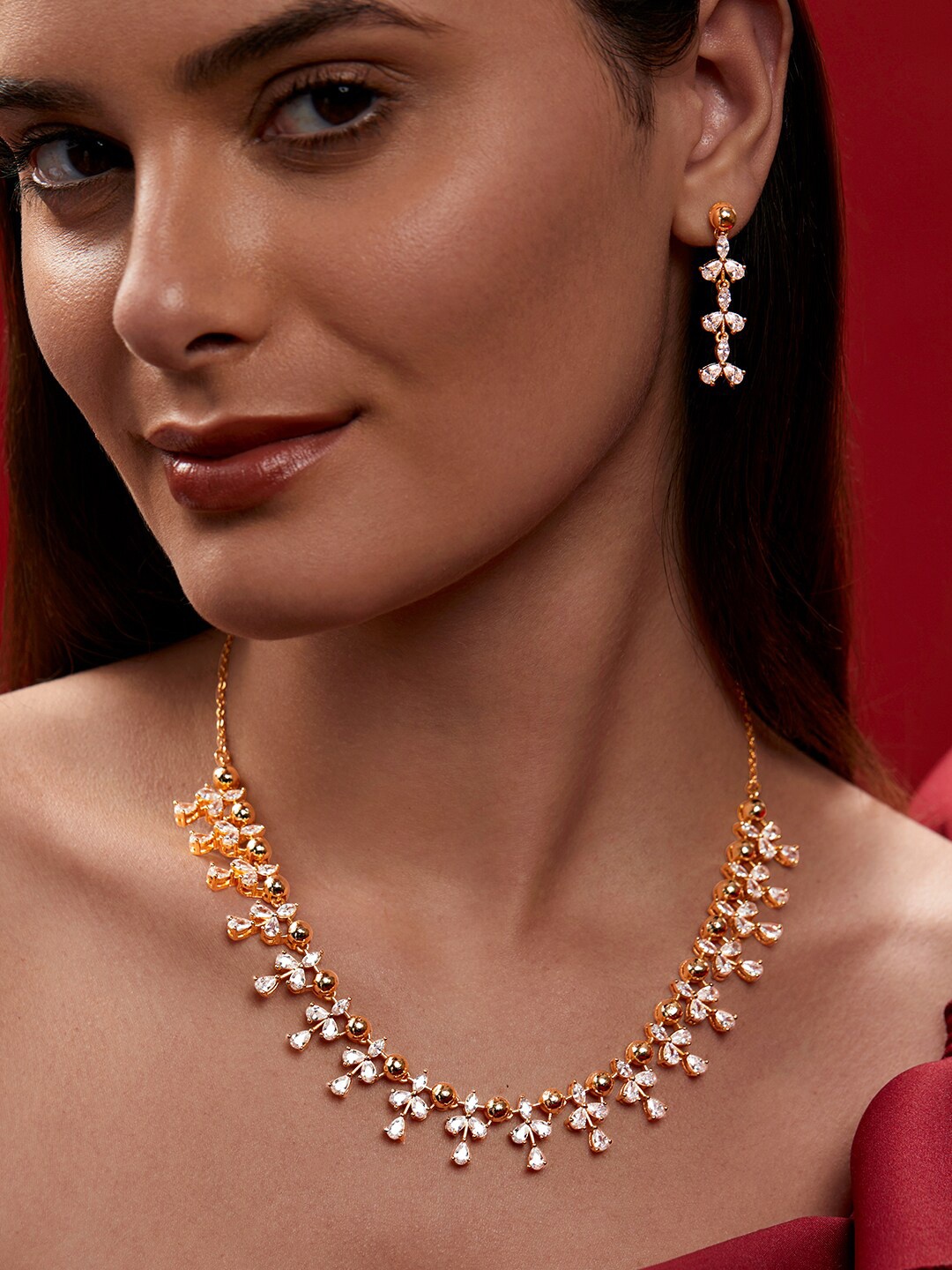 

MINUTIAE Gold Plated Necklace