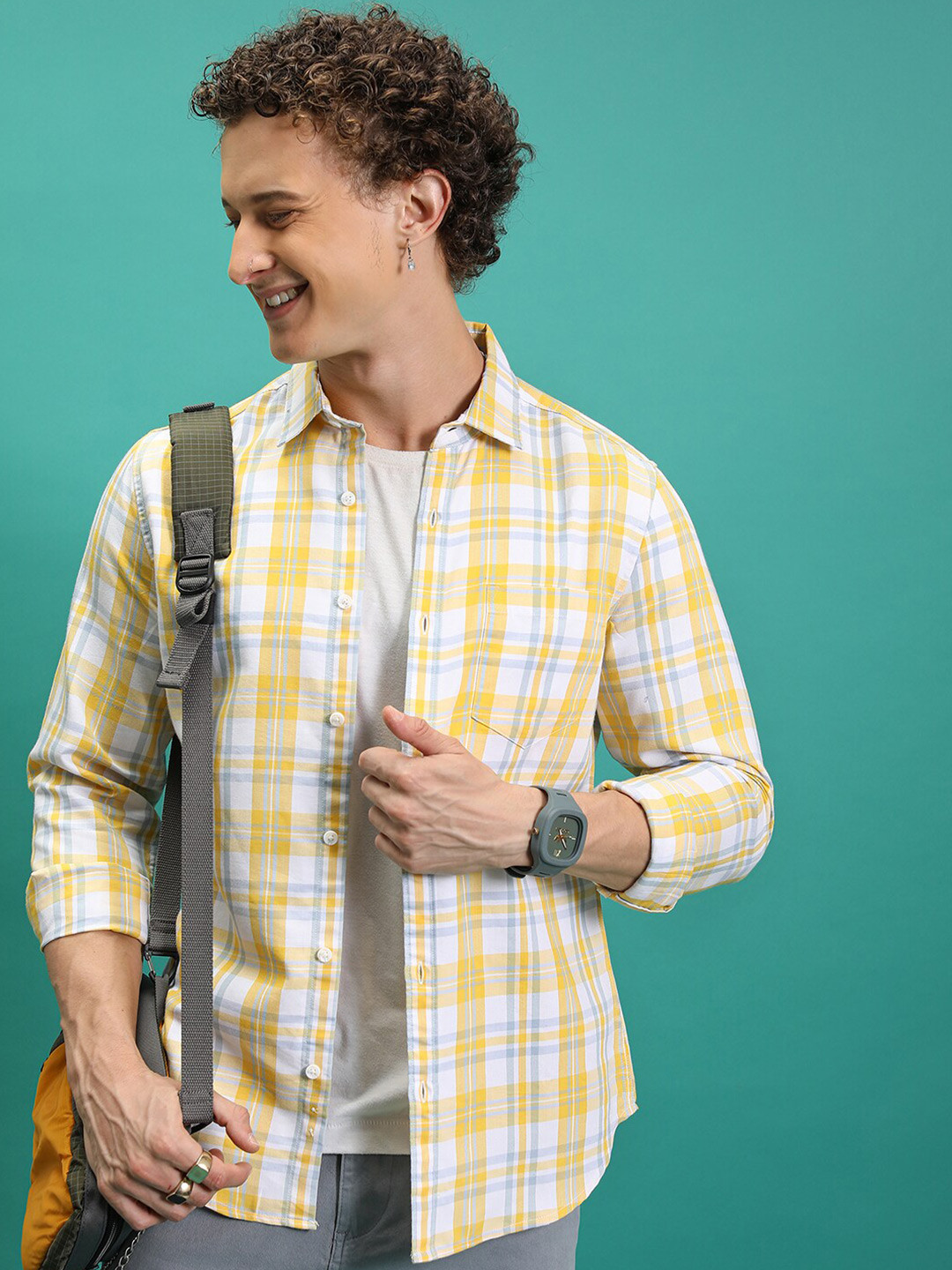 

HIGHLANDER Men Regular Collar Full Sleeve Checked Shirt, White