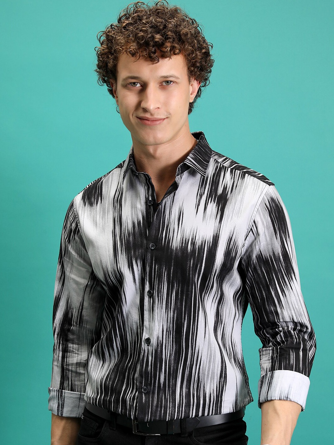 

HIGHLANDER Men Regular Collar Full Sleeve All Over Printed Shirt, Black