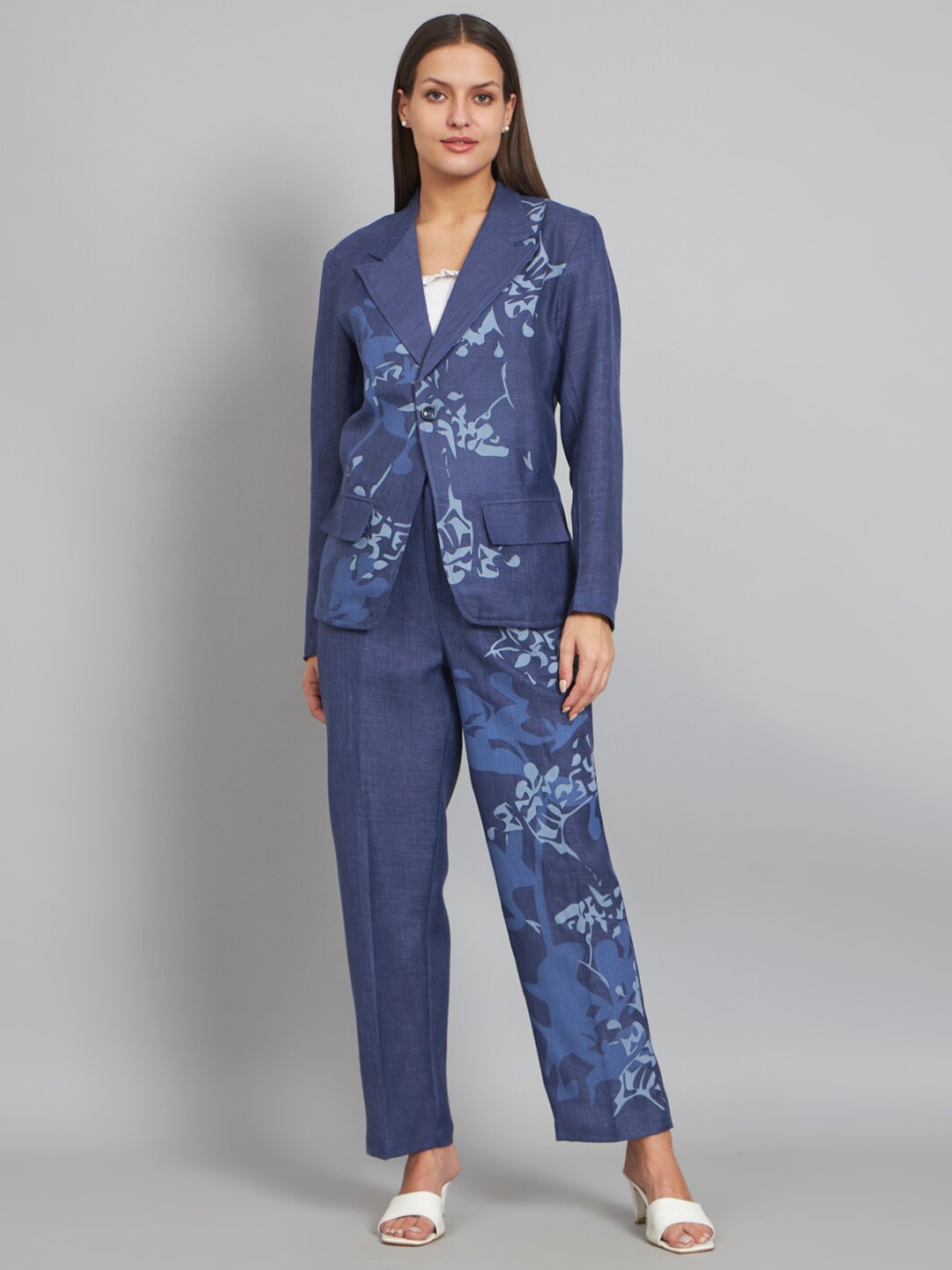 

NEWD Printed Notched Lapel Collar Blazer With Trousers, Blue