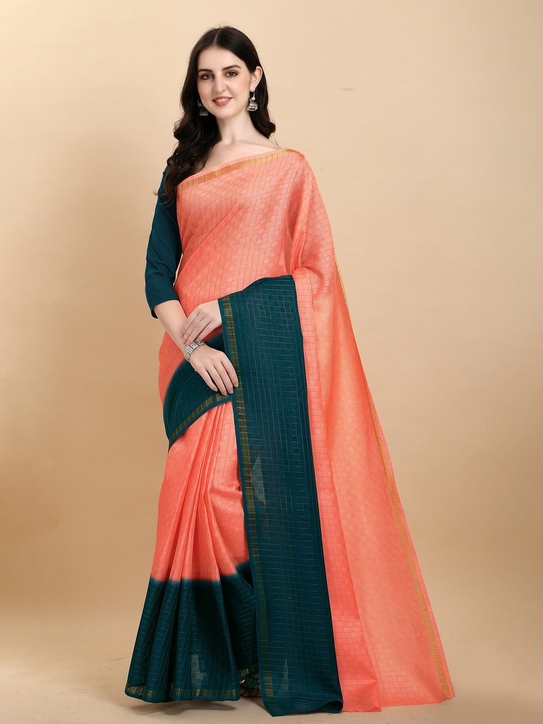 

APNISHA Woven Design Checked Zari Silk Cotton Saree, Peach