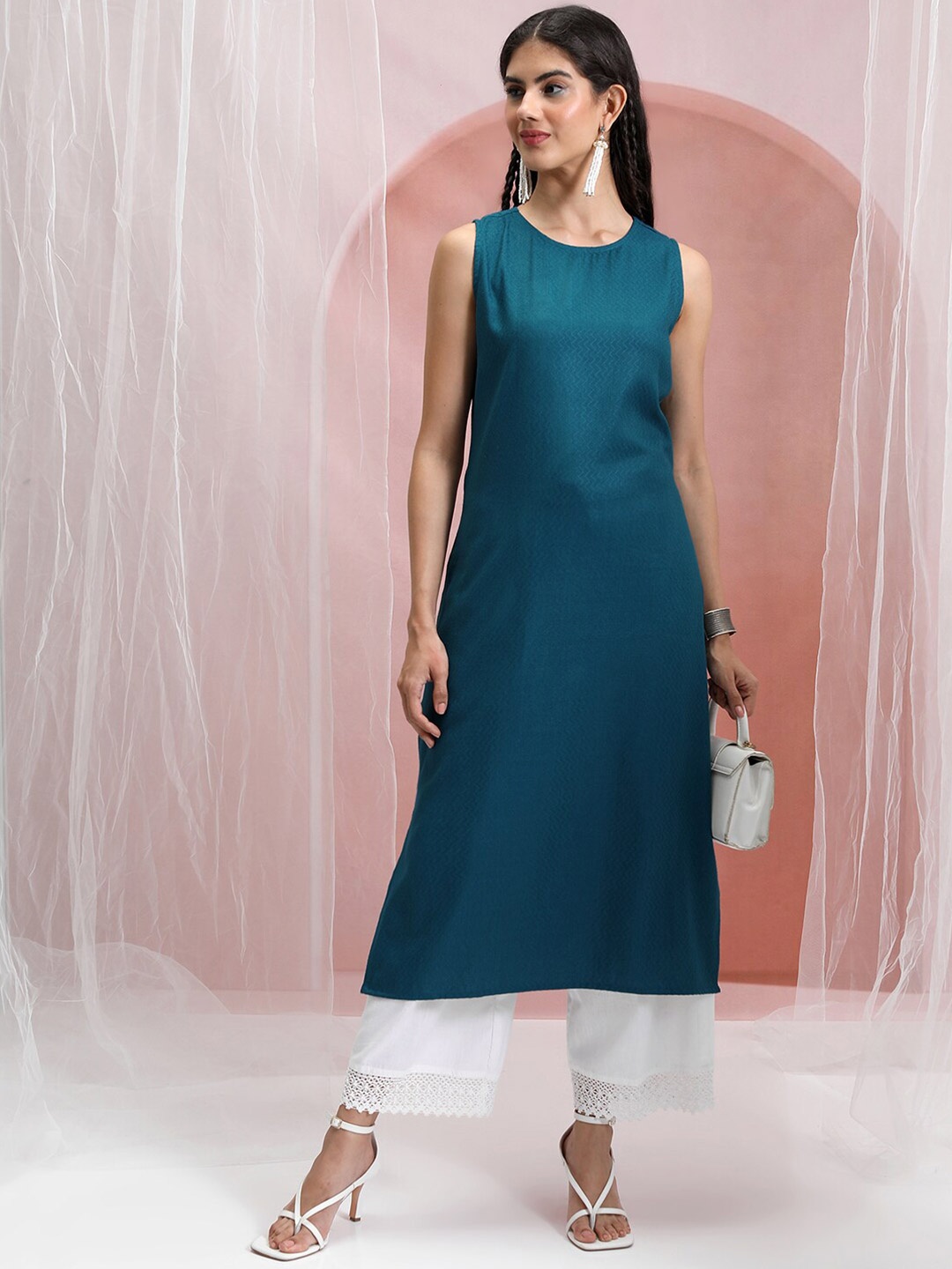 

Vishudh Teal Blue Chevron Woven Design Sleeveless Straight Kurta