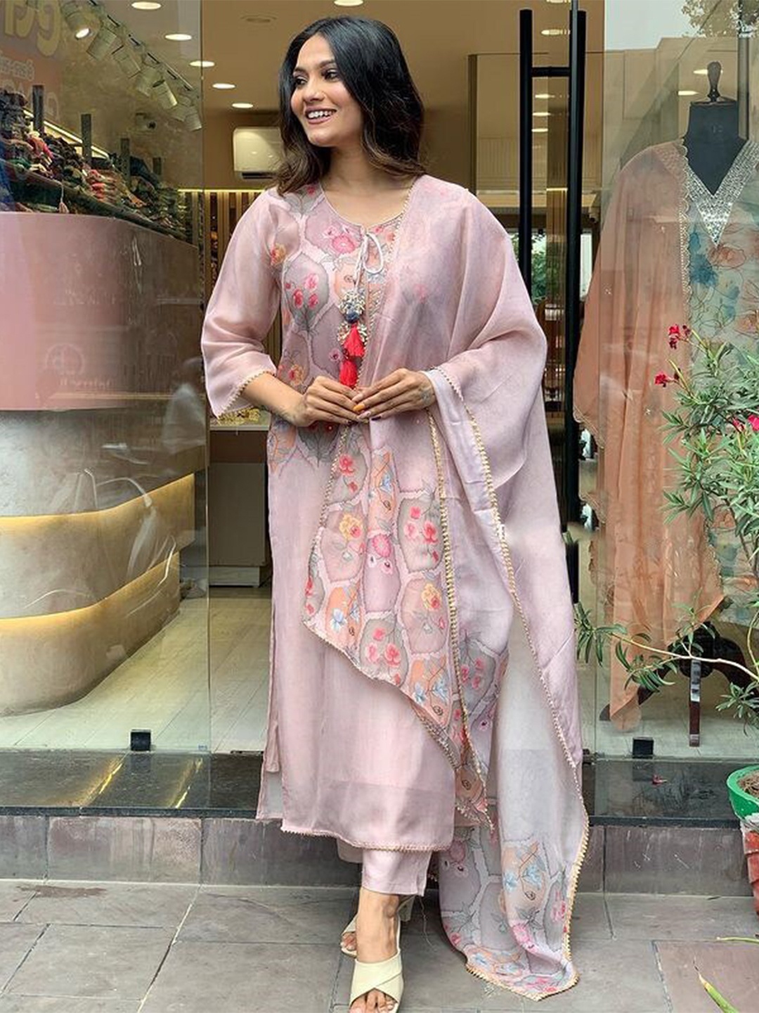 

J.KANJI Floral Yoke Design Gotta Patti Organza Kurta With Trousers & Dupatta, Pink