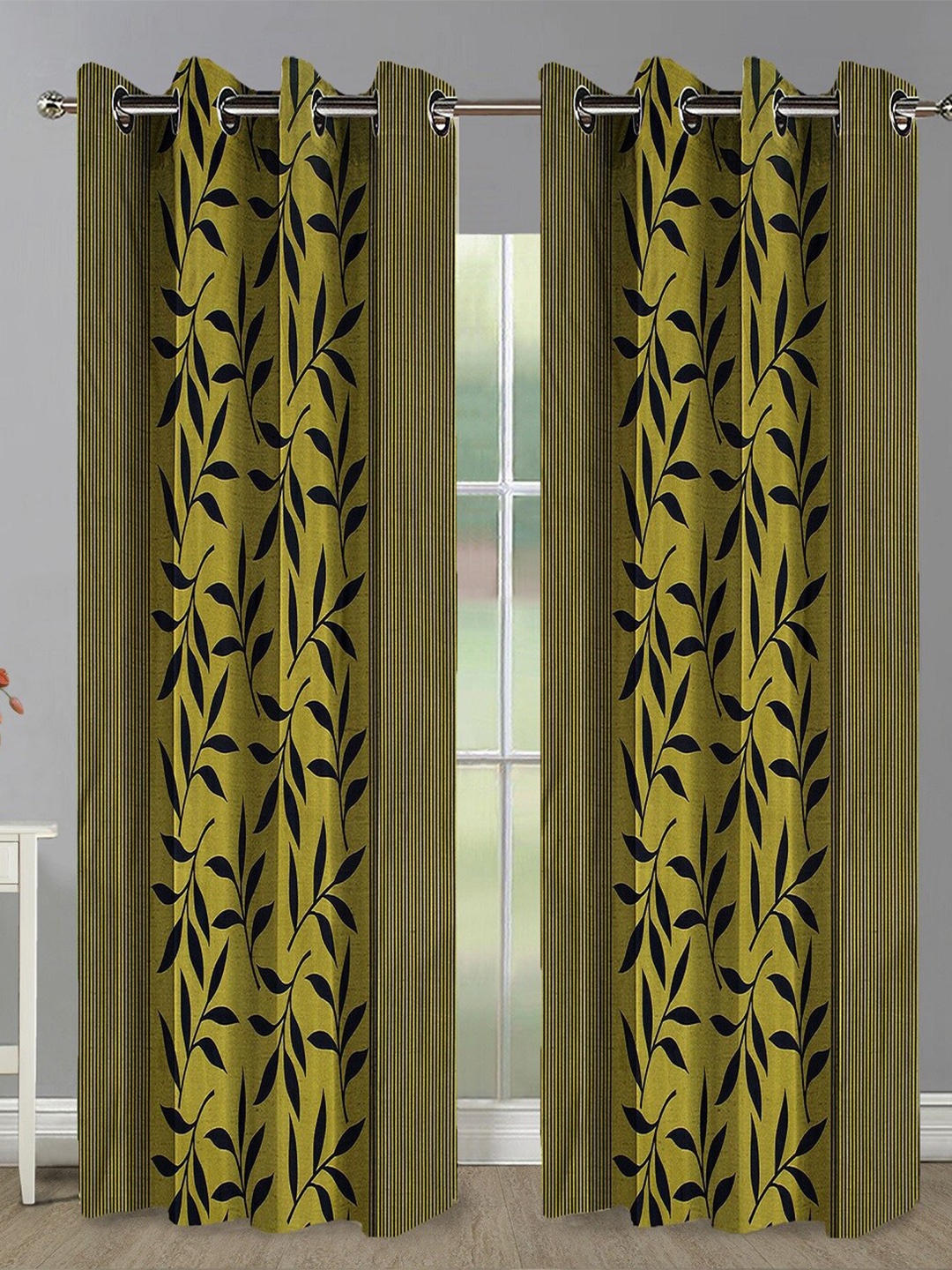 

Aura Green & Black 2Pcs Floral Room Darkening Door Curtain
