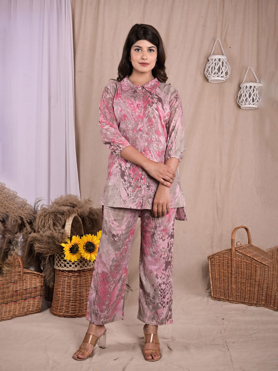 

Advya Printed Shirt Collar Pure Cotton Tunic With Trousers, Pink