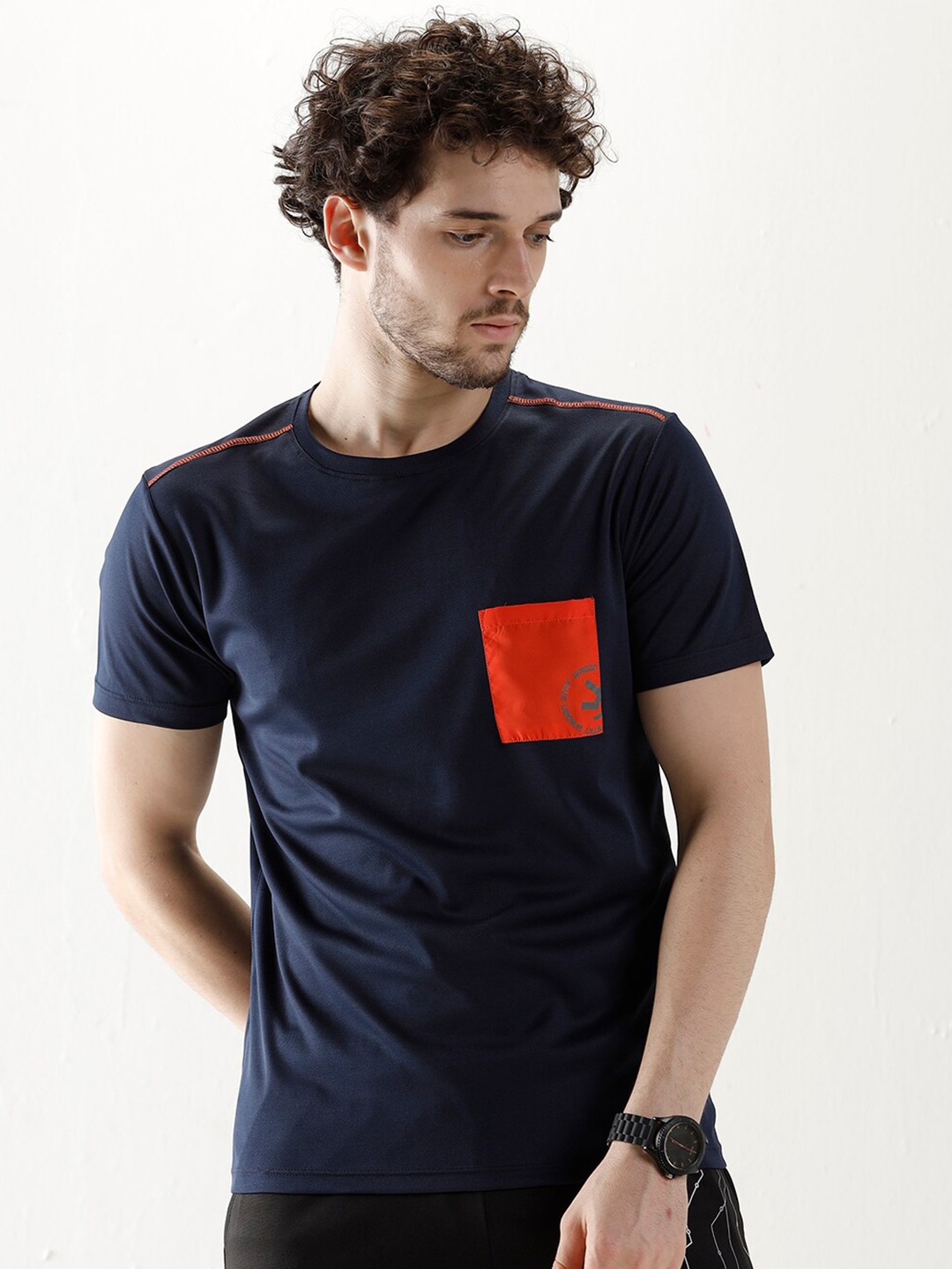 

WROGN Round Neck Applique Slim Fit T-shirt, Navy blue