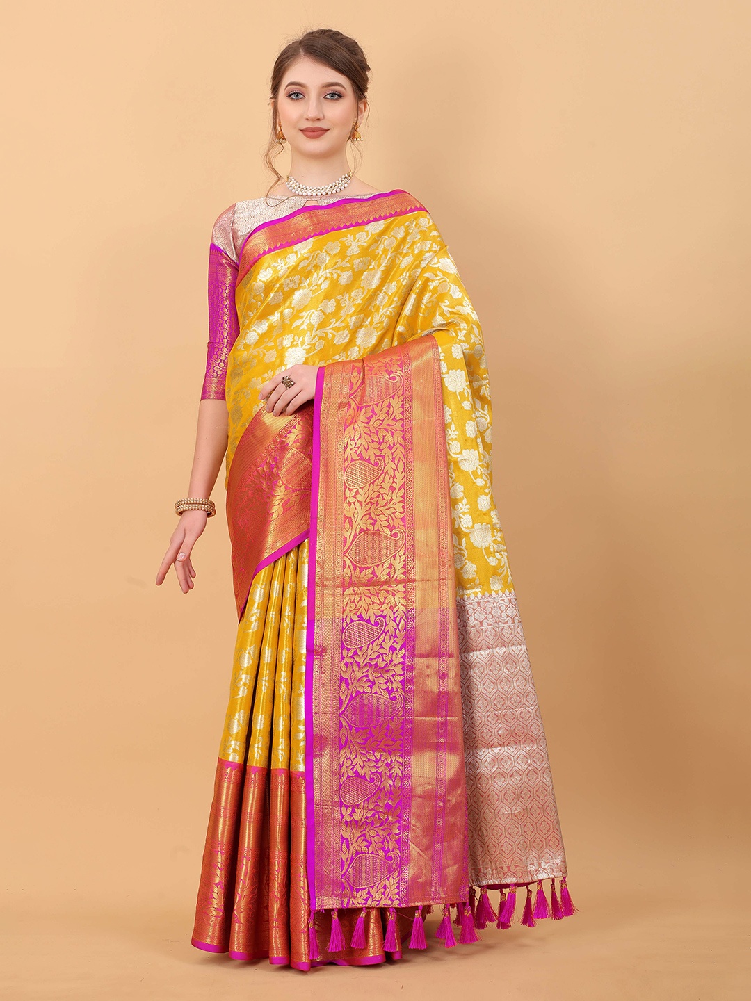 

Divyadham Textiles Floral Woven Design Zari Pure Silk Kanjeevaram Saree, Yellow