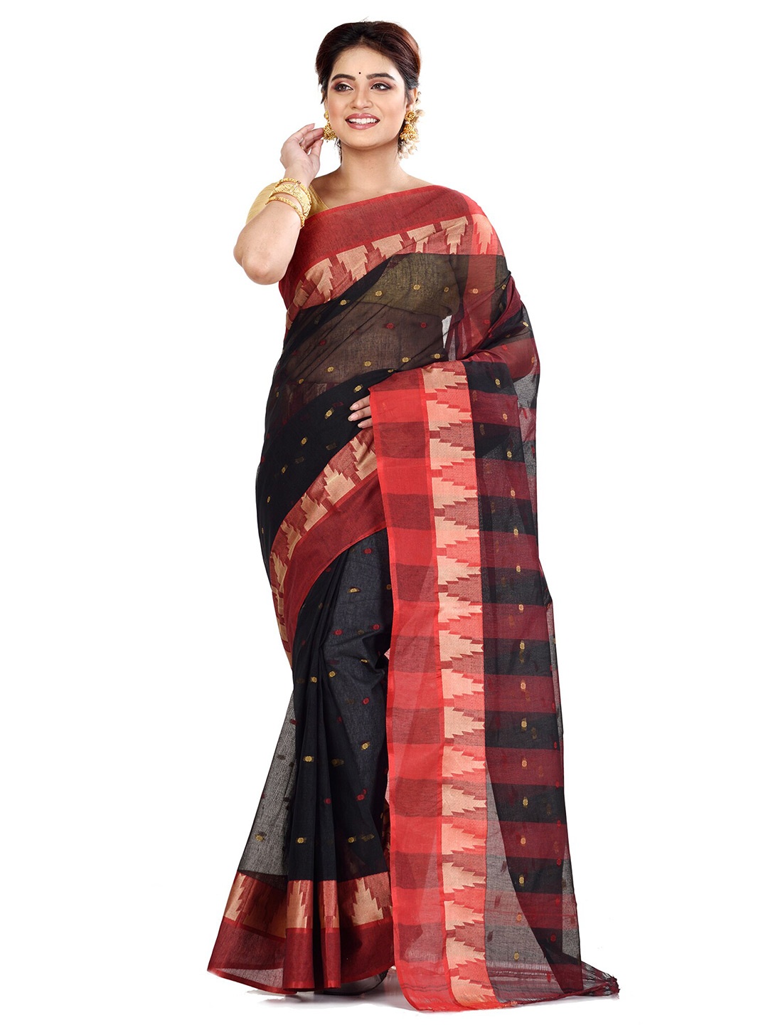 

Ruuprekha Woven Design Pure Cotton Taant Saree, Black