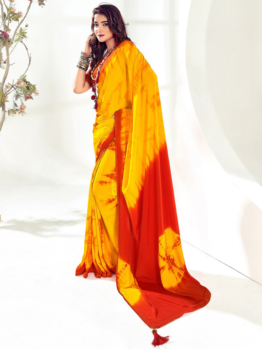 

SANSKAR Tie and Dye Embroidered Pure Crepe Saree, Yellow