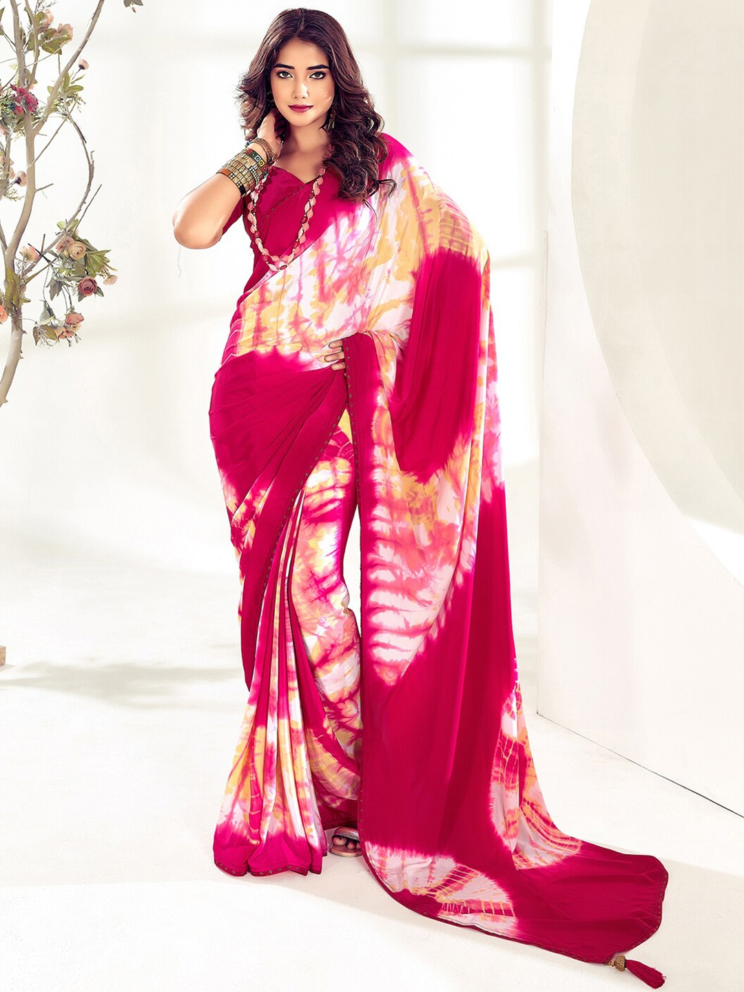 

SANSKAR Tie and Dye Pure Crepe Saree, Red