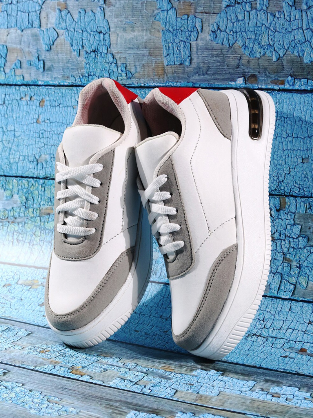 

Woakers Women Colourblocked Lace-Ups Sneakers, White