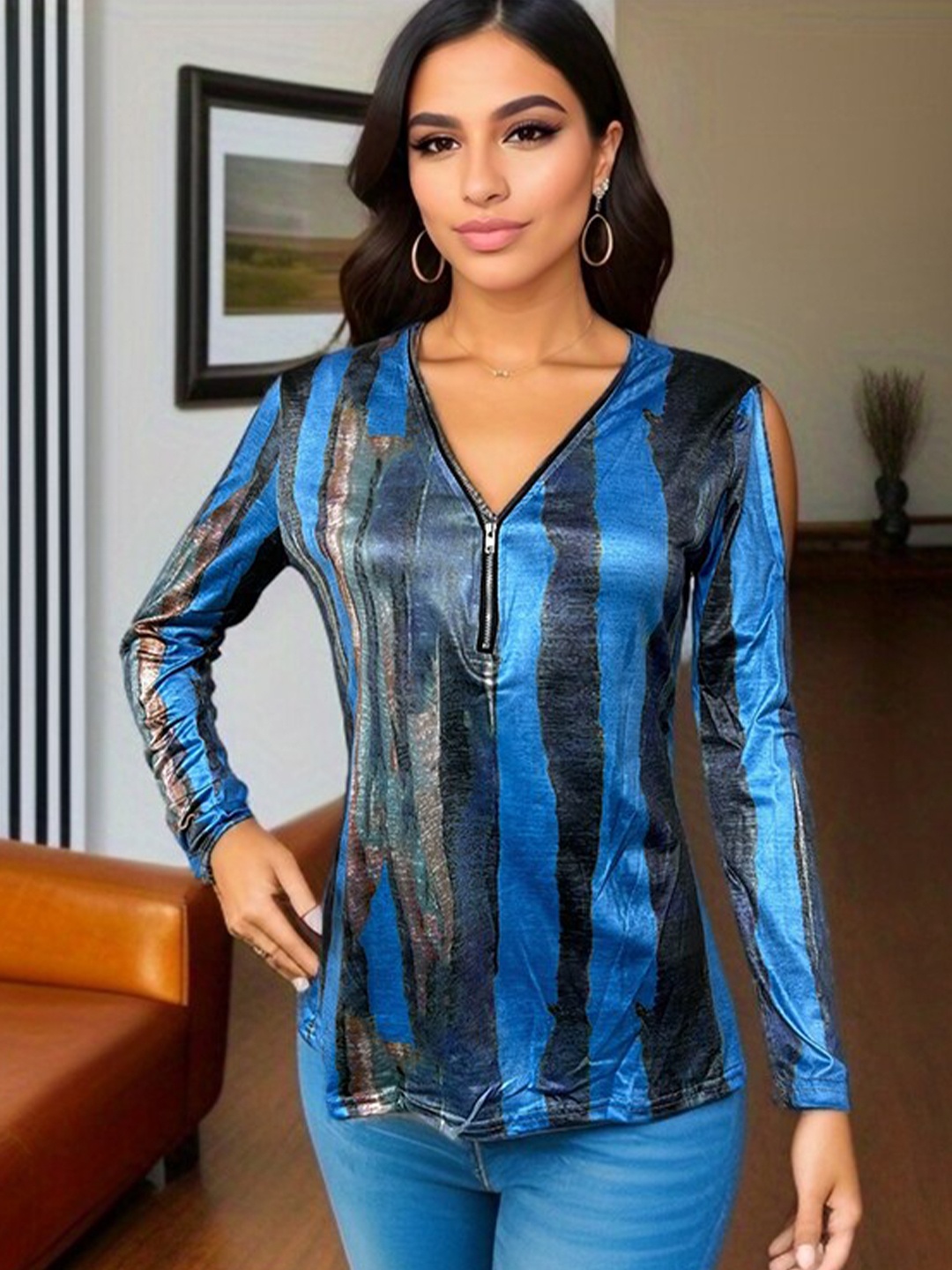 

StyleCast Blue Striped Printed V-Neck Top