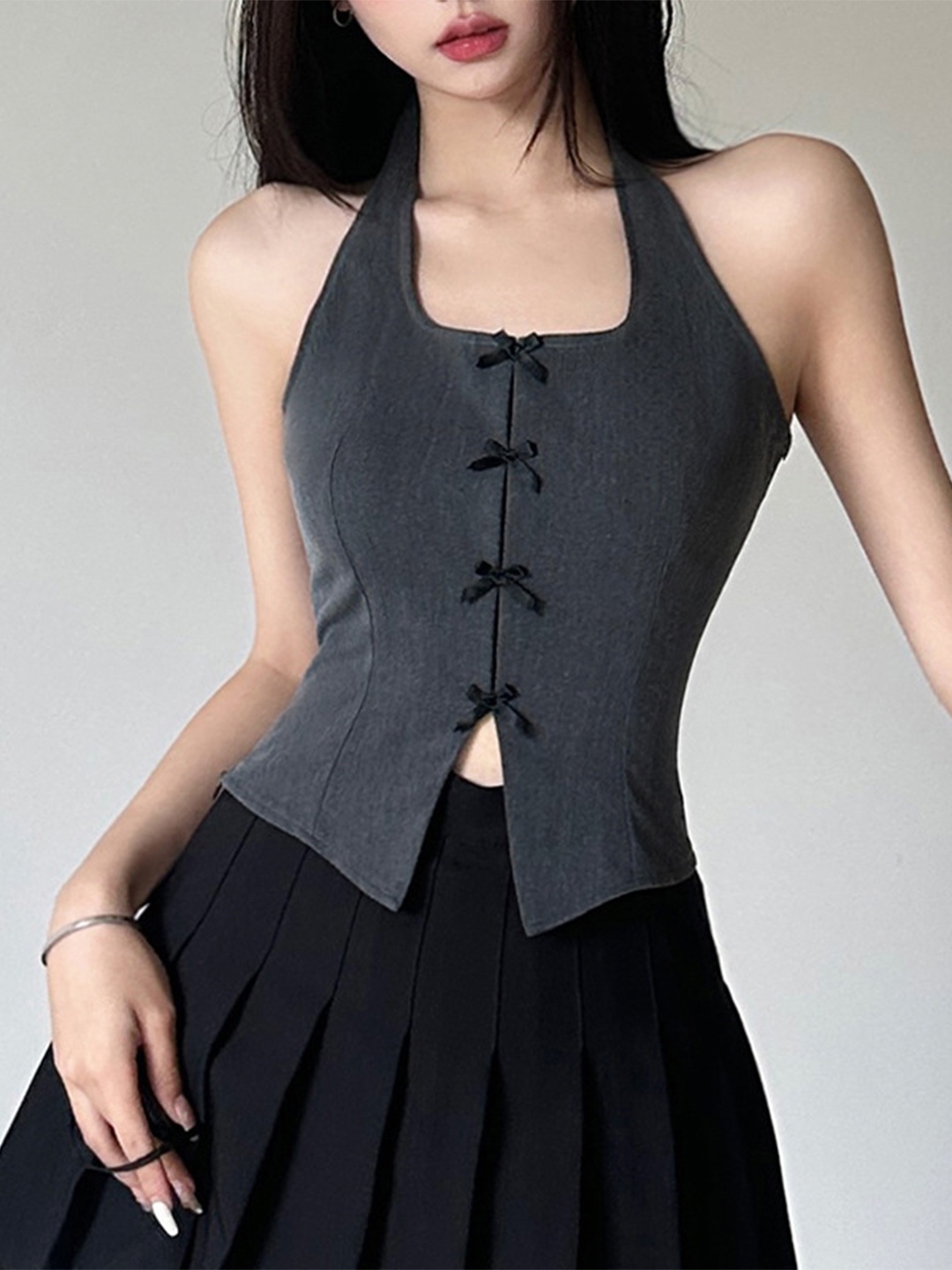 

StyleCast Grey Halter Neck Crop Fitted Top
