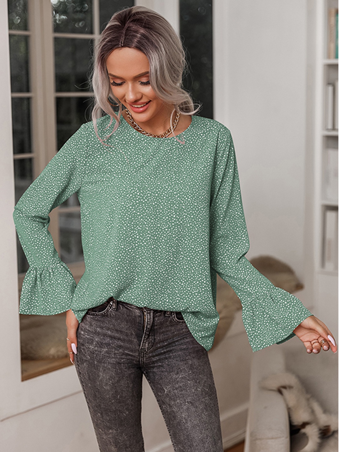 

StyleCast Green Polka Dot Printed Bell Sleeve Top