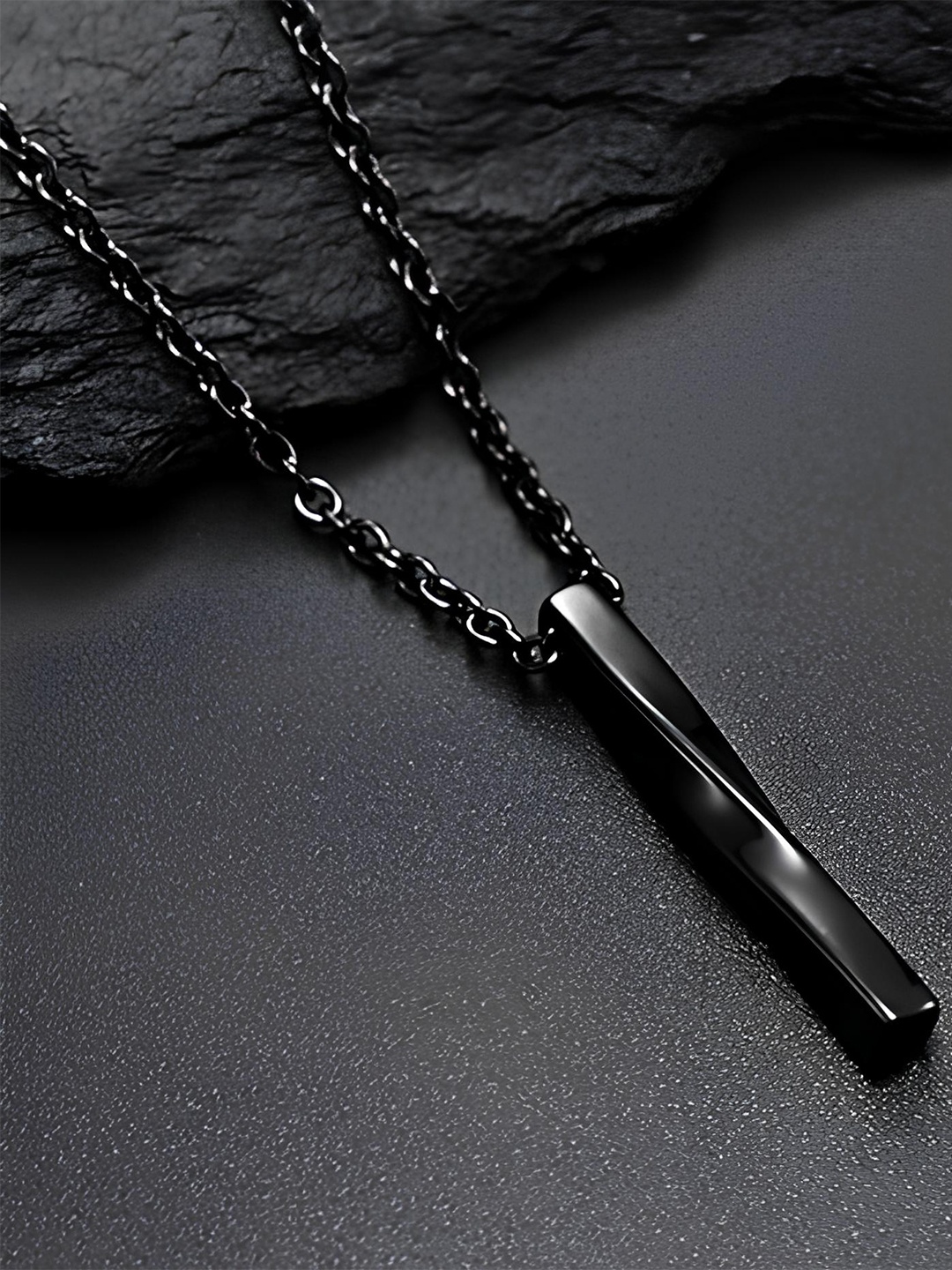 

KARISHMA KREATIONS Unisex Geometric-Charm Pendant With Chain, Black