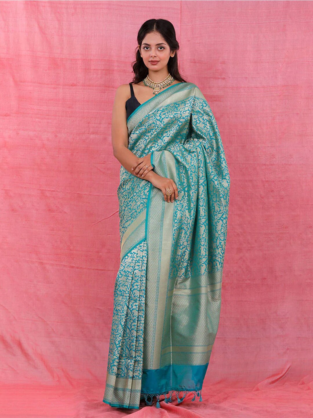 

CHINAYA BANARAS Floral Woven Design Zari Saree, Blue