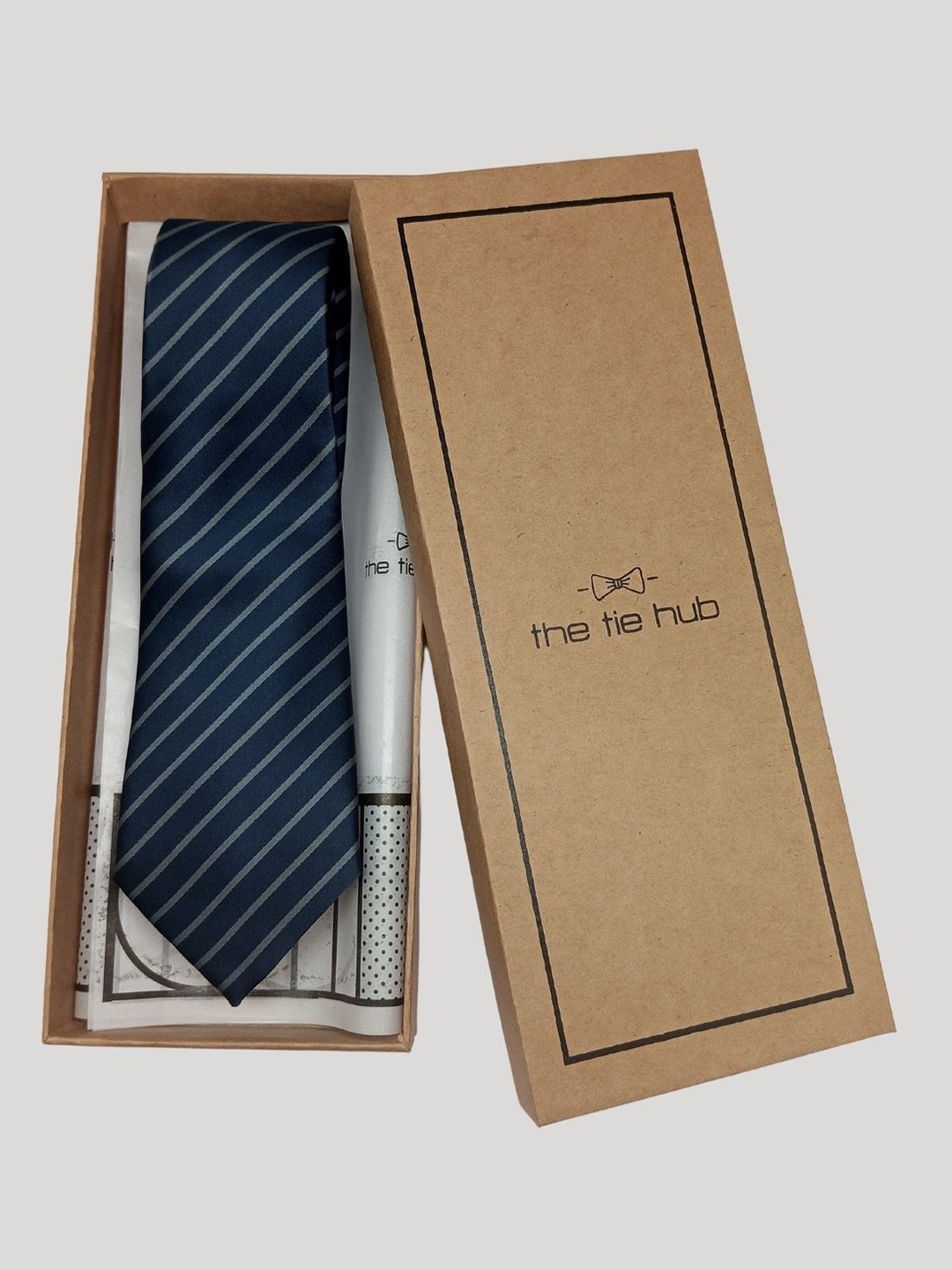 

The Tie Hub Men Striped Broad Tie, Blue